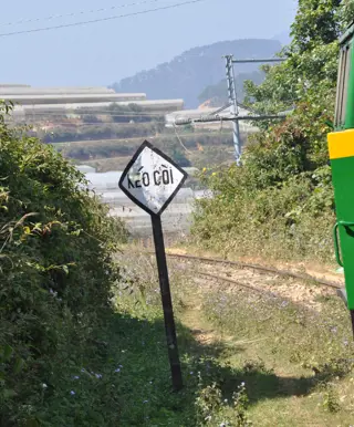 Mit dem Zug nach Dalat